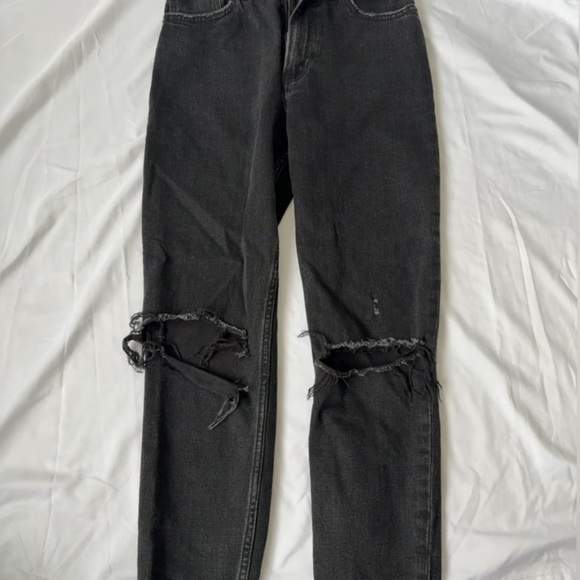 Distressed Black Denim Jeans - Picture 1 of 3